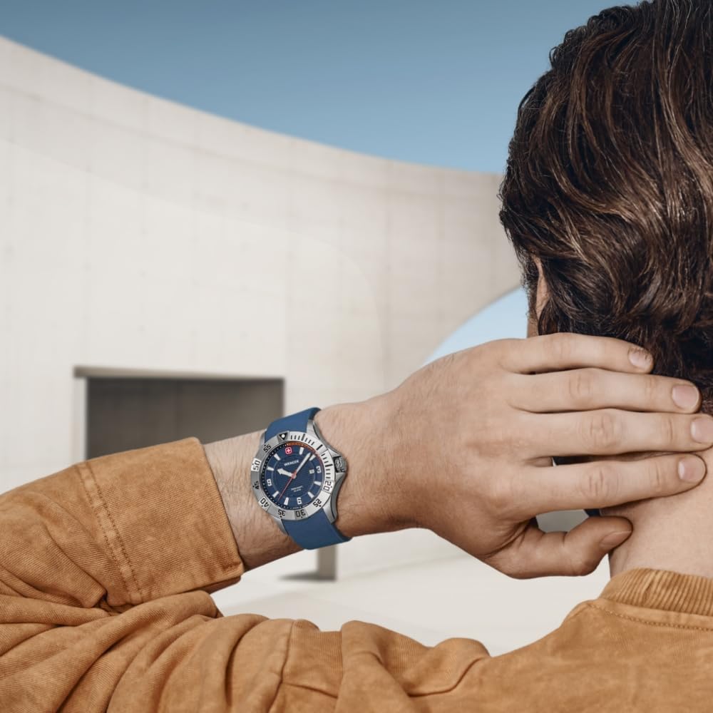 Męski zegarek kwarcowo-analogowy WENGER SEAFORCE ze stalową kopertą (316L), Niebieska Tarcza, Niebieski Silikonowy Pasek, Wodoszczelność 200m, 3-letnia Gwarancja,