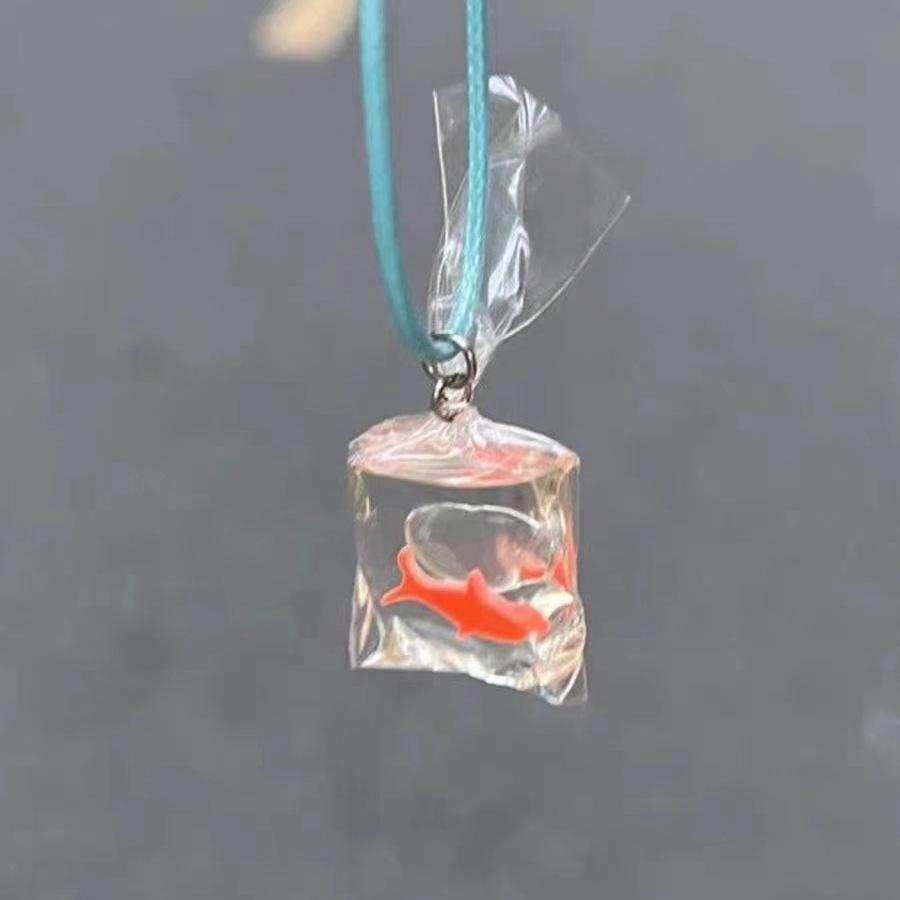 Unique childlike creative cute goldfish necklace niche design high sense simulation goldfish pendant simple collarbone chain