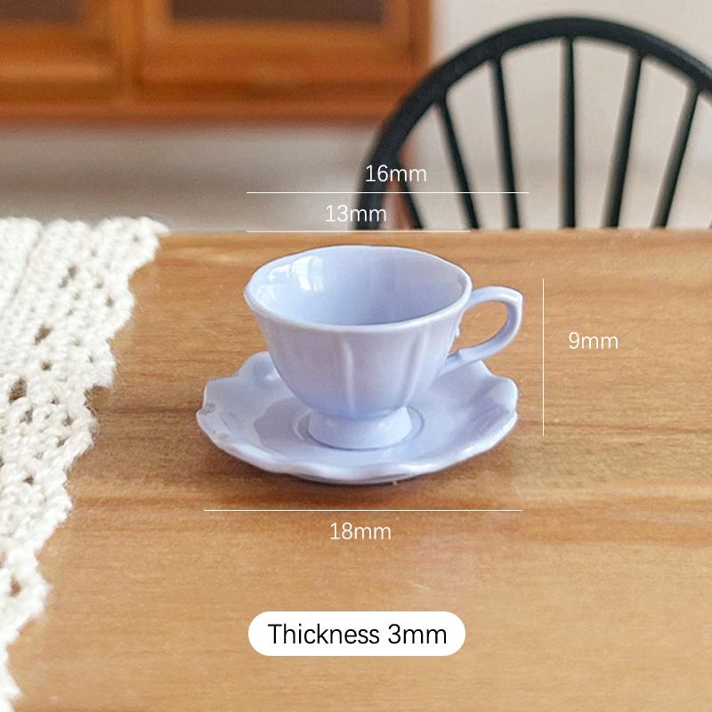 1Pcs French Retro Coffee Cup Plate Model Dollhouse Miniature Mini Play Kitchen Furniture Accessories Scene Decoration