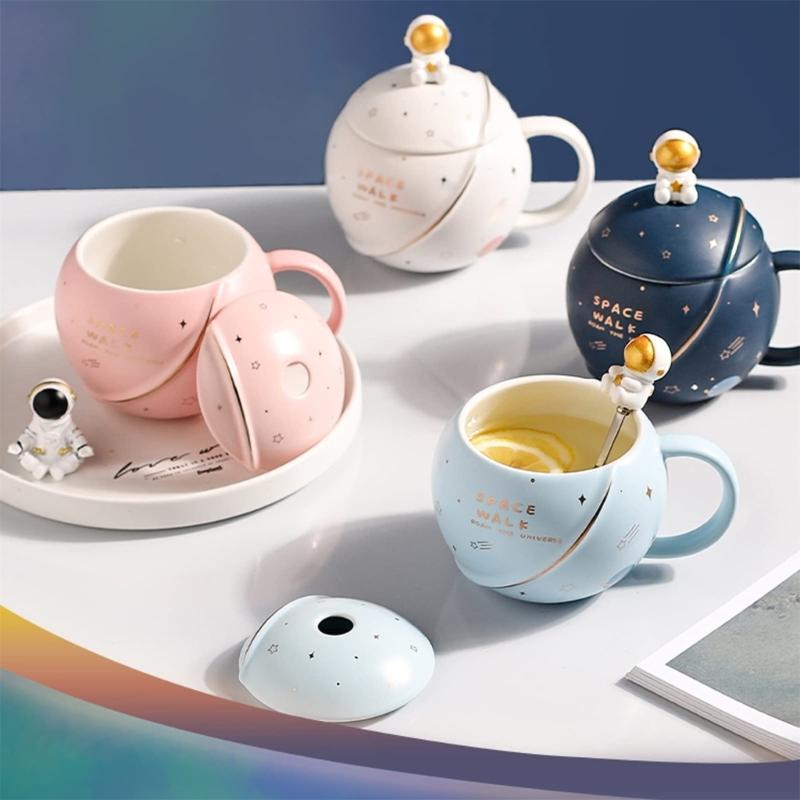 400ML Novelty Space Mug Space Themed Water Cup Astronaut Coffee Cup Ceramic Material Perfect for Water Milk Beverages
