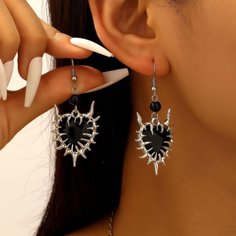 Zinc Zinc Alloy Black Necklace Earring Set Luxury Dangle Earrings Set Thorn Love Pendant Necklace  Gift