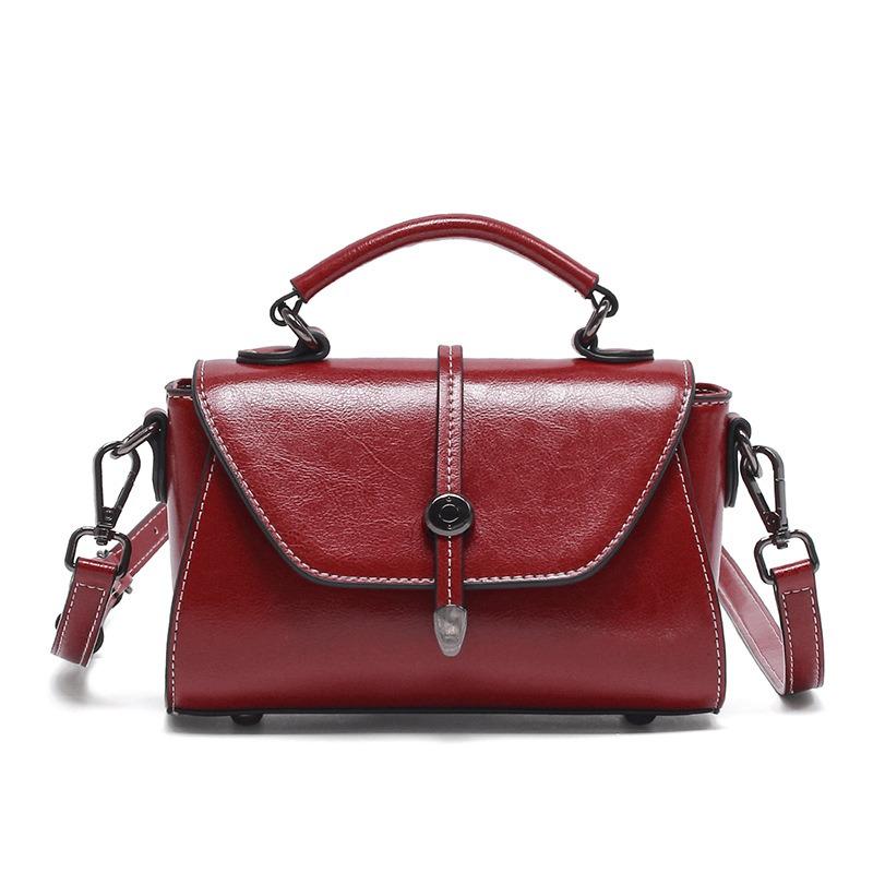 Retro leather bag women's new handbag niche design versatile shoulder messenger bag