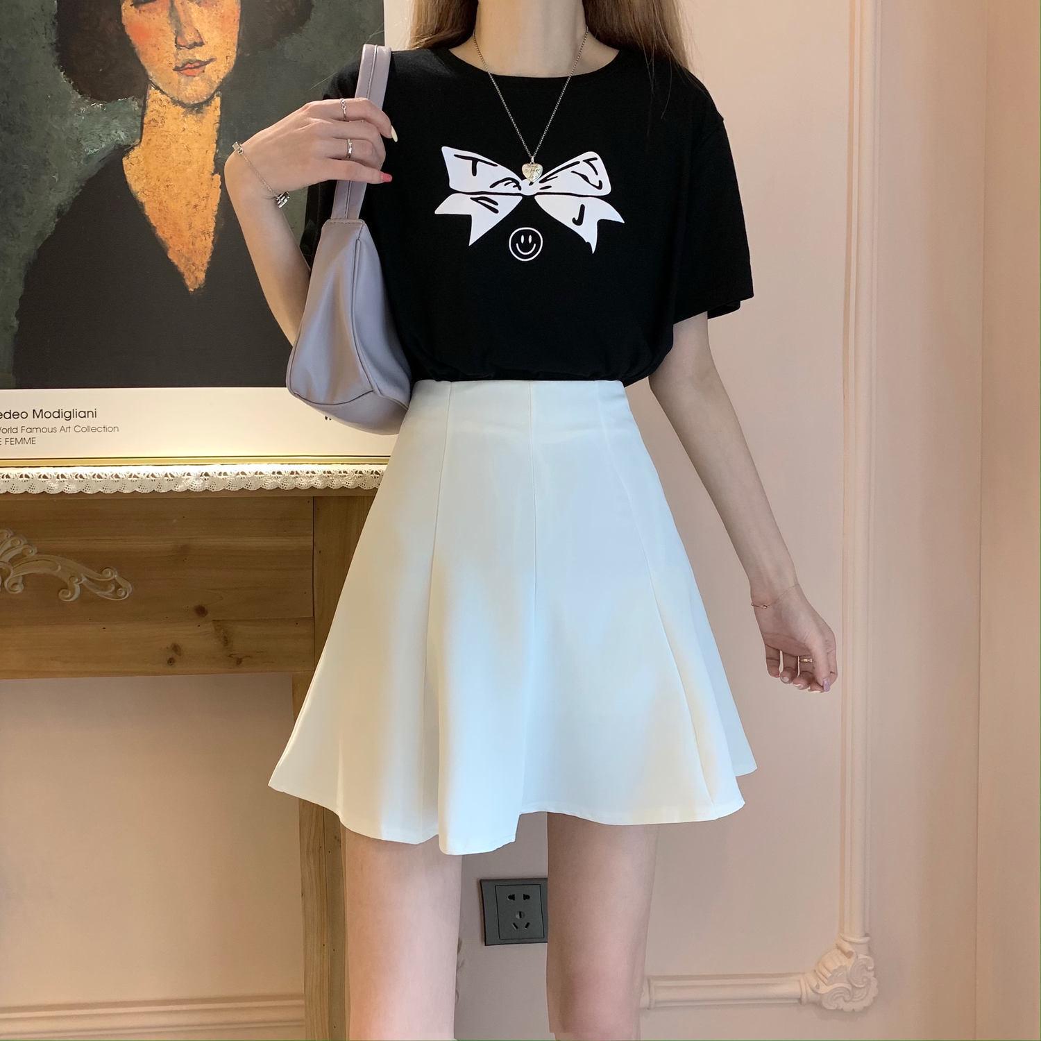 

Летняя женская юбка миди с высокой талией 2024: Стиль Хепберн в розовом, абрикосовом, черном - Дизайн зонта и «рыбий хвост» S абрикосовый