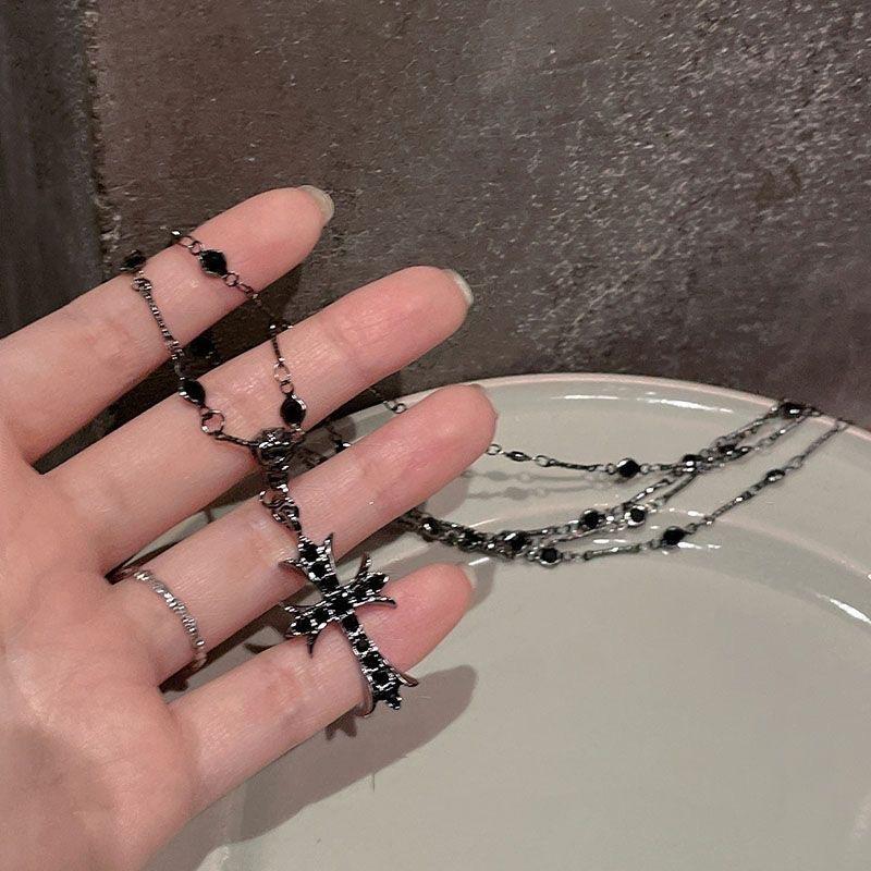 Sweet and cool dark series~ Double-layer black diamond cross necklace, female tide niche high-end design collarbone chain accessories