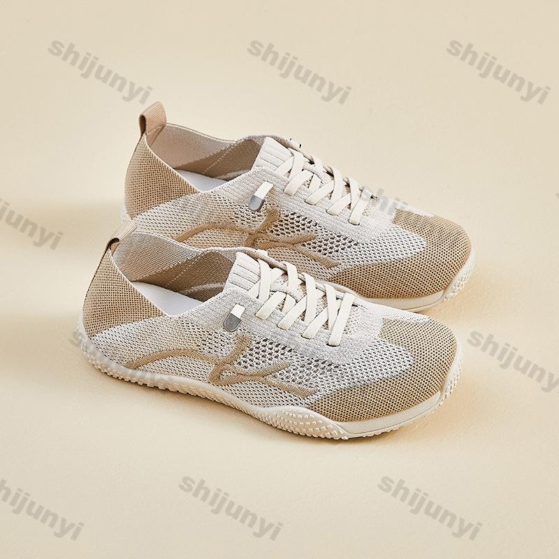 Women Fly Weave Shoes 2025 Summer New Mesh Breathable Outdoor Sports Running Shoes Fashion Lightweight Comfortable Casual Flats