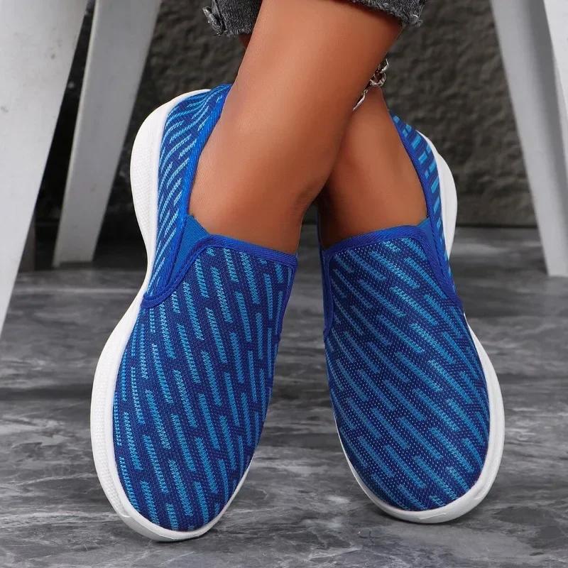 2024 New Color Matching Hot Selling Slip-on Breathable Spring and Autumn Women's Single Shoes Low Heel Women's Shoes