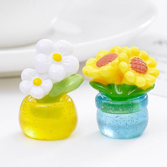2Pcs Car Dashboard Decor Mini Resin Cute Sunflower and Tulip Miniature Flower Pot Figurines Tiny Flower Figures Car Interior Decorations