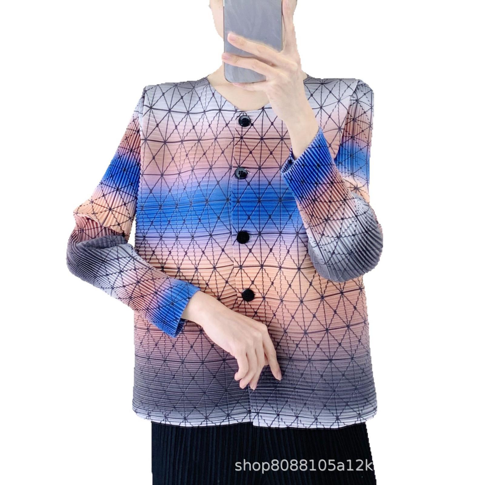 

Miyake 2025 Gradient Rainbow Plaid Cardigan Shawl for Women One Size [80-150 kg]
