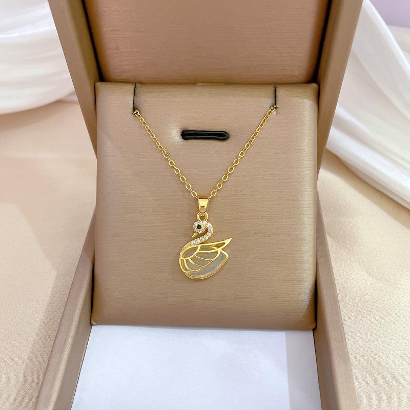 Titanium Steel Micro-Inlaid Luxury Necklace: Elegant Full Diamond Gold Design for Women