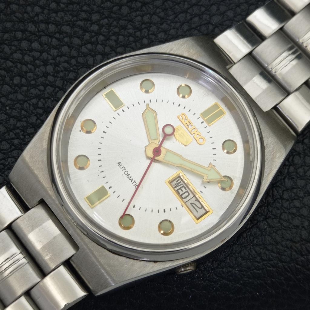 GENUINE VINTAGE SEIKO 5 AUTOMATIC 7S26A JAPAN MENS SILVER DIAL WATCH a702469-5 R124-a702469