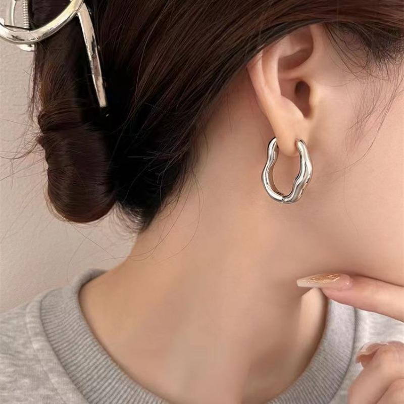 Irregular Geometric Ear Buckle Minimalist Versatile Niche Earrings For Women