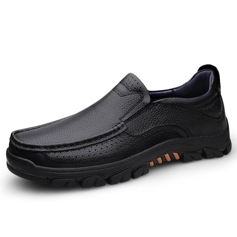 Fashion Genuine Leather Slip On Loafers New Men Casual Leather Moccasins Driving Shoes Design Casual Leather Soft Bottom Flats