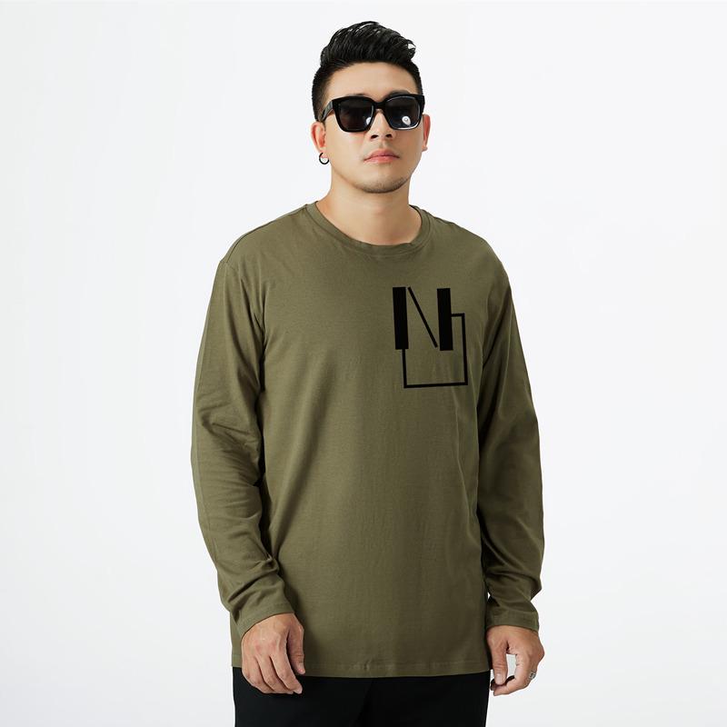 Męski T-shirt z długim rękawem o luźnym kroju w dużym rozmiarze na jesień (300 Jin)