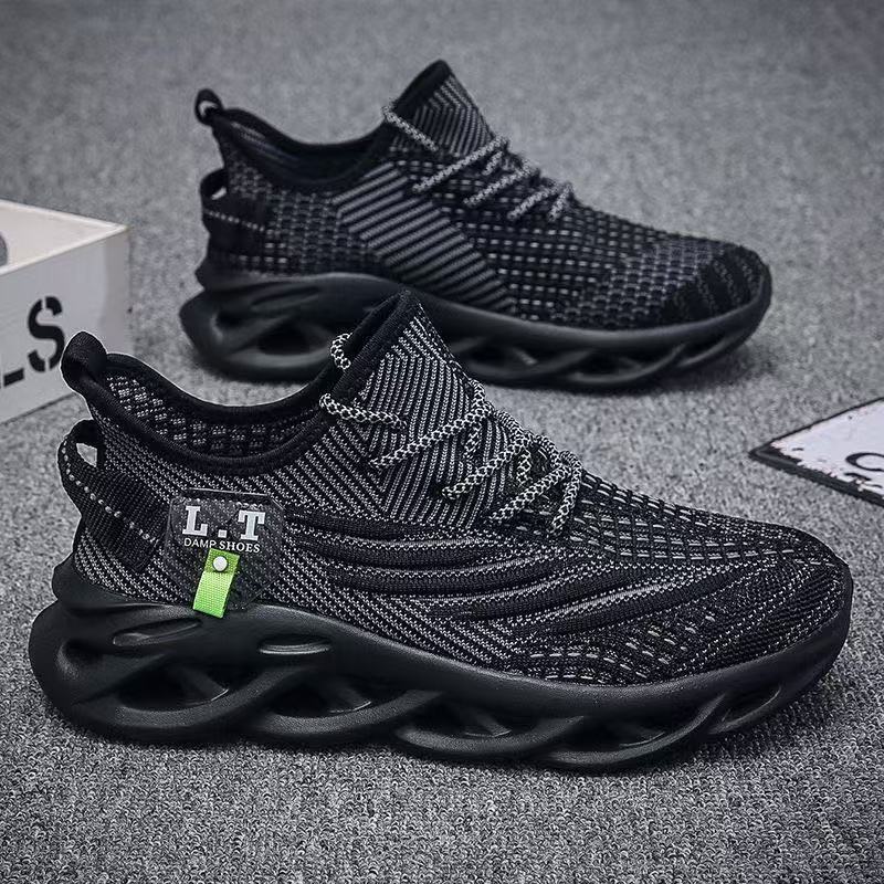 

Men s shoes new summer fly-woven mesh breathable running shoes fashionable versatile coconut shoes soft-soled sneakers 44
