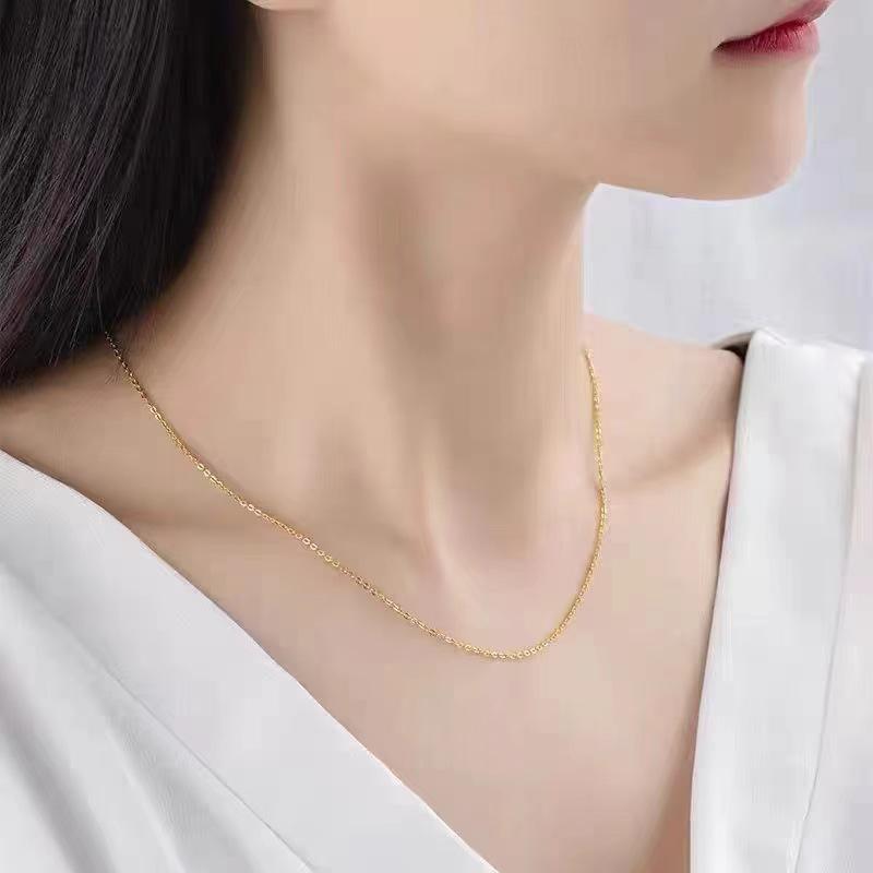 

Титановая сталь Европейский и американский высокий нишевый натуральный камень лазурит тяжелый крафт ожерелье кулон DIY высокая цветостойкость 18K позолота O Word Chain