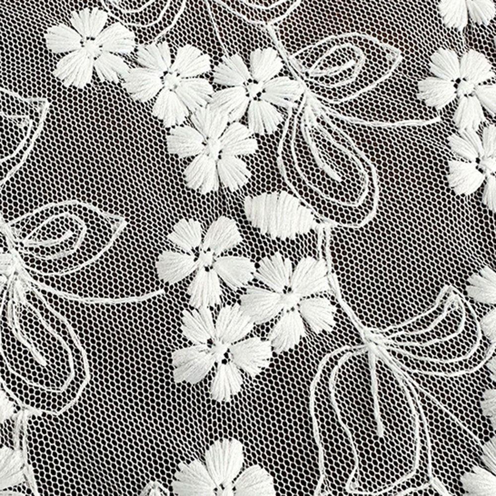 Embroidered Lace Triangle Headscarf Hollow-out Pastoral Style Hair Scarf Wraps White Woven Floral Hair Bandana for Women Girls