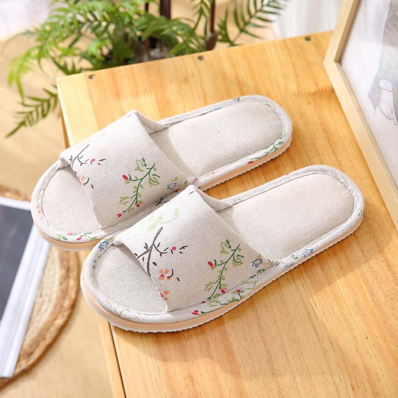 Japanese Style Women's Cotton Linen Slippers - Non-slip, Soft Sole for Indoor Use - Ideal for Summer, Spring, and Autumn.