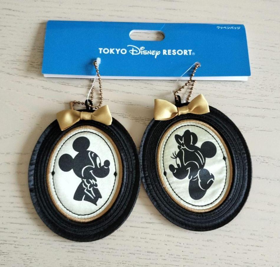 Tokyo Disney Resort Keychain Badge Silhouette Studio Mickey Minnie charm