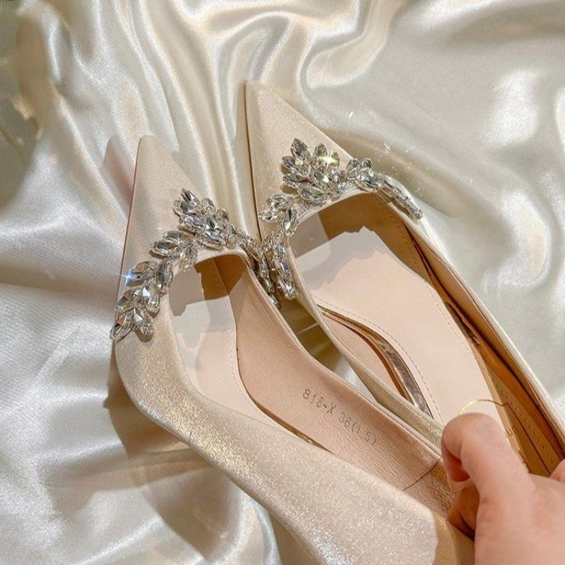 Fashion Women's Fashion Slim Heel Shoes Spring New Pointy Shallow Mouth Glitter Anti-slip Wear-resistant High Heels