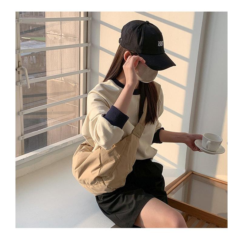 Limited 300 Yen Off Coupon availableDelivery As Soon As the Next dayBody Bag for Women, Lightweight, Shoulder Bag, Crossbody Bag, Nylon, Sporty,
