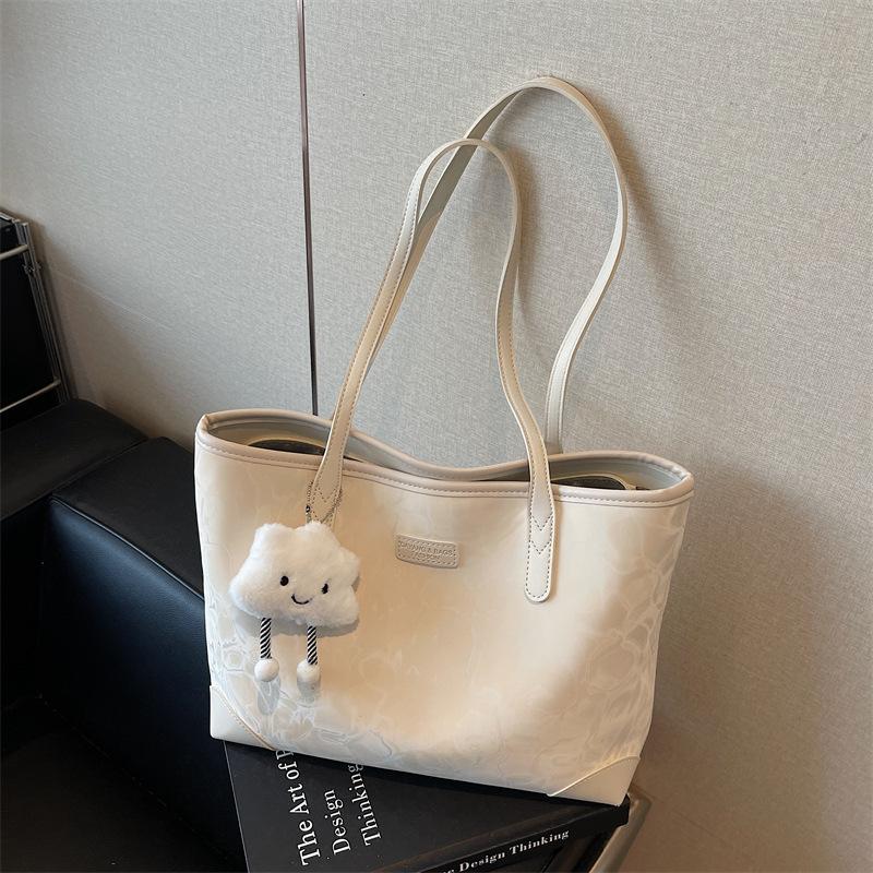 Fashion and Leisure Large-capacity Bag Women's New Simple Pendant Solid Color Tote Bag Shoulder Storage