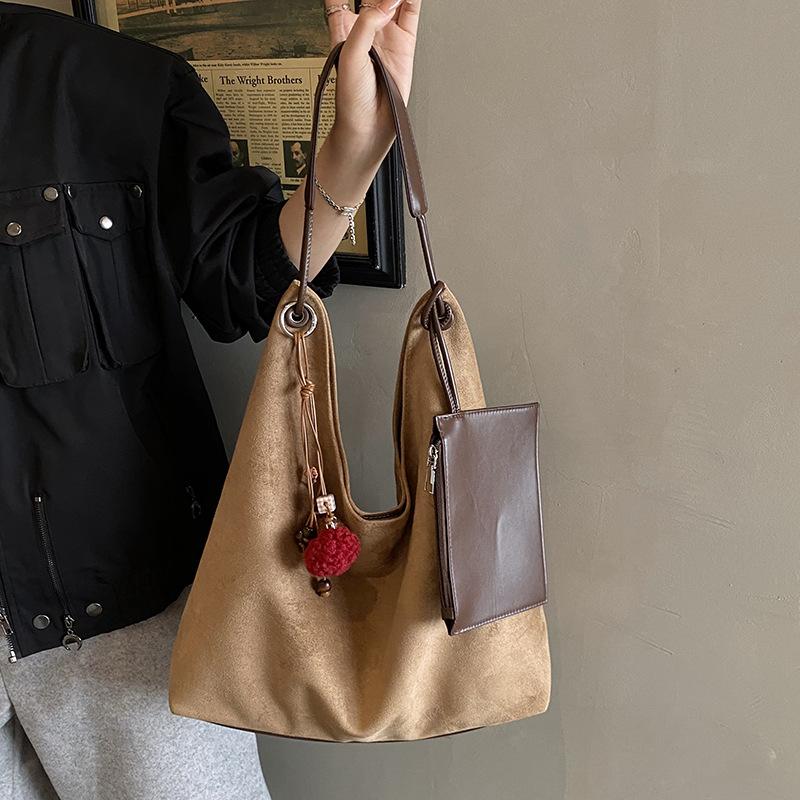 

Хлеб популярен с одноплечевой сумкой большой вместимости и сумкой-тоут No pendant легкие хаки