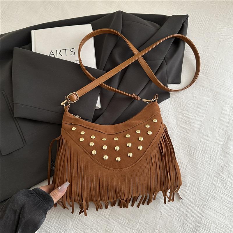 Nieten Quastentasche Damen neue trendige Maillard Westernsatteltasche vielseitige Wind Umhängetasche