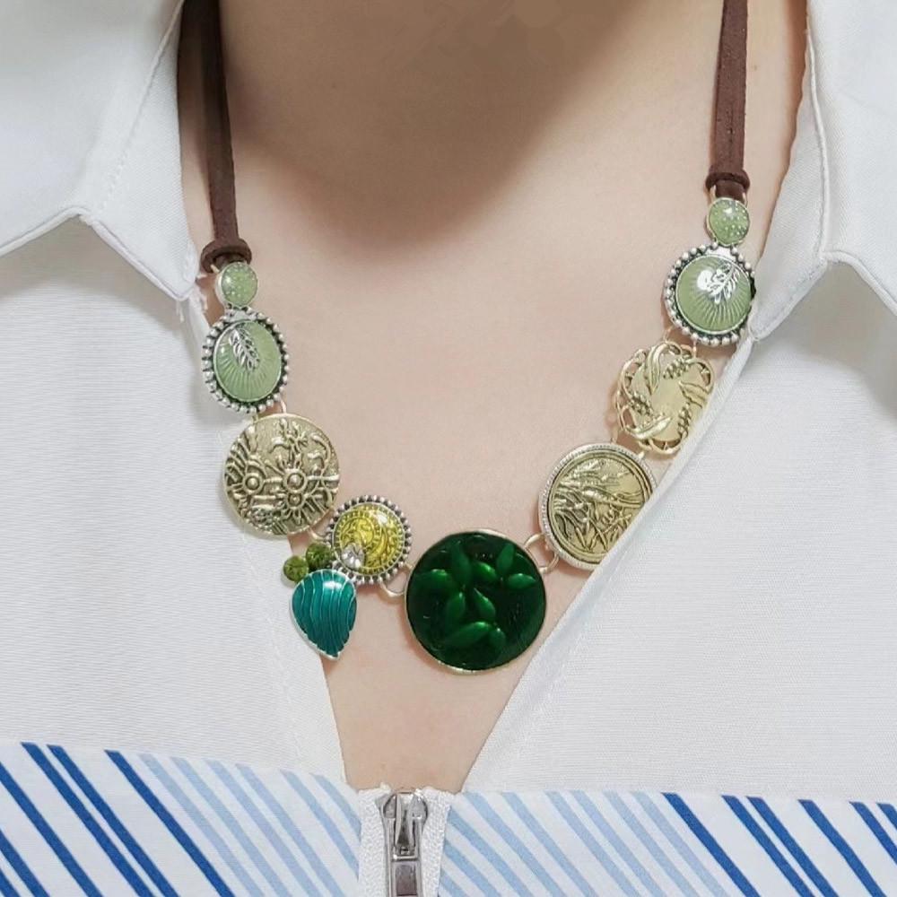 European Retro Colorful Oil Painting Necklace: Women's Ethnic Style Leather Cord Jewelry