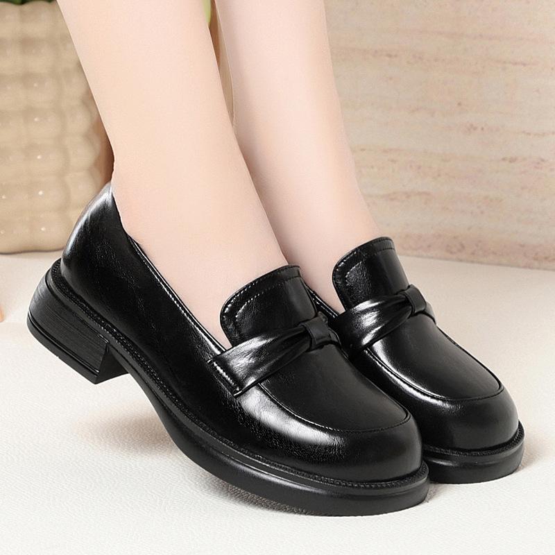 

Vintge British Style Comfortable Shallow Soft Leather Loafers Chunky Platform Shoes 2025 Spring Square Heels Shoes Office Work 35 чорний