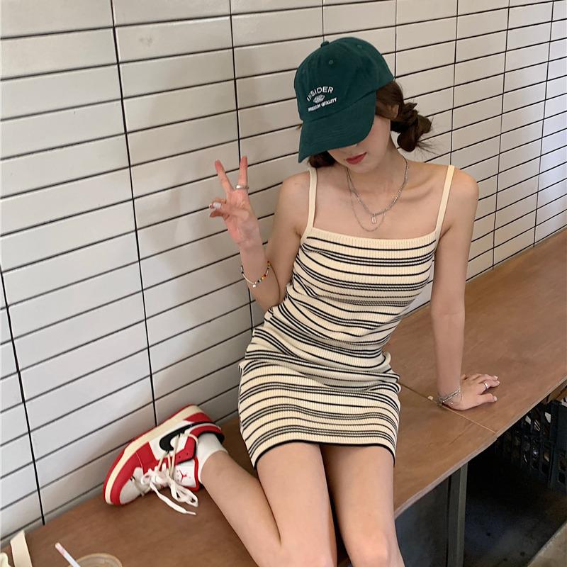 Women s 2026 French Striped Knit Bodycon Dress - Slimming, Waist-Cinching Midi Style for Summer One Size