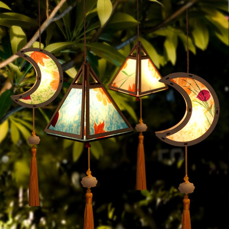 Mid-autumn Portable Lantern With Tassel Waterproof Chinese Antique Wood Carving Palace Light Lamp New Year Spring Festival Decor