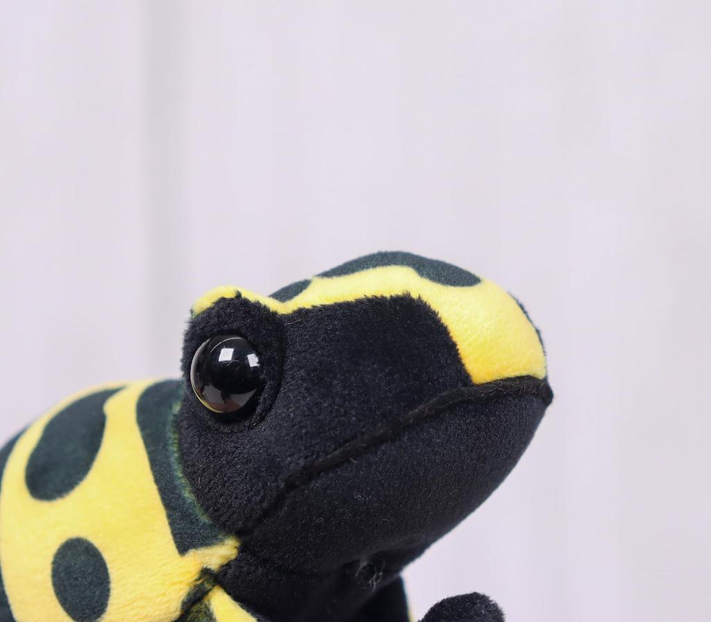 Takeoff Plush Magnet - Yellow-banded Poison Dart Frog