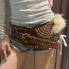 Cós Elegante para Mulheres de Pelúcia Luxuosa Cor Maillard Cinto Retro Estiloso Punk com Tachas