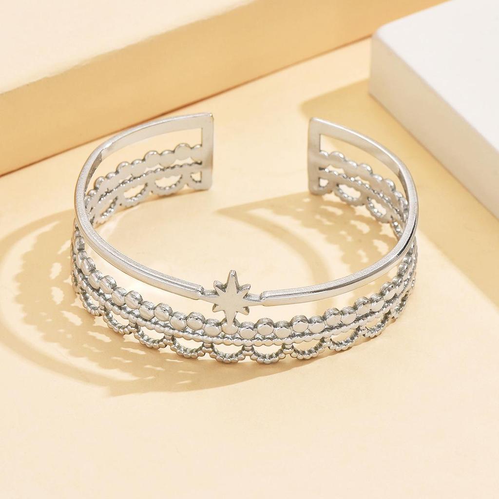Elegant European Retro Eight-Pointed Star Stainless Steel Lace Bangle