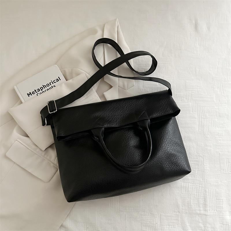 

This new design pu large-capacity oblique span bag new women s bag trendy versatile simple portable shoulder bag чорний