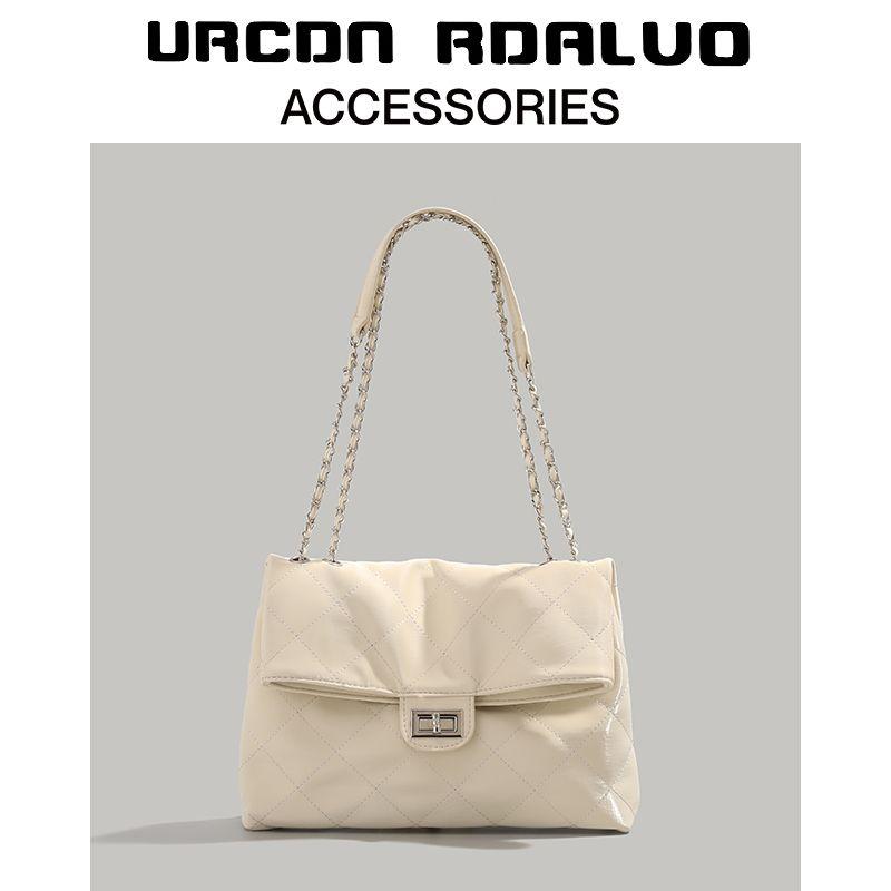 

Ur Quilted Work Clothing One-Shoulder Crossbody Chain Bag Beige White