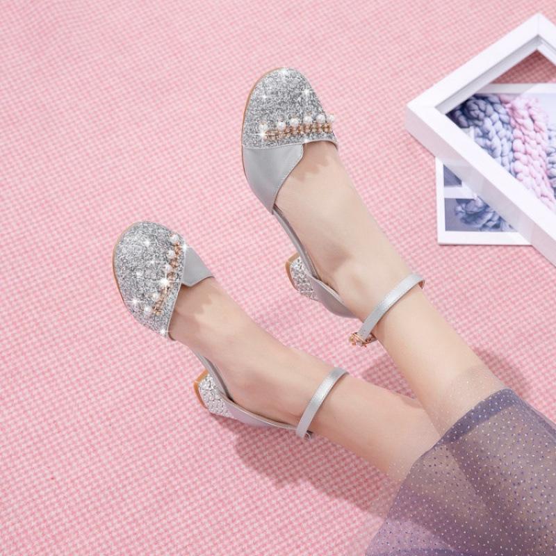 

Summer girls sandals sequined soft sole medium and large children round head buckle student performance bag head children princess high heels 39 (inner length 24.5cm)