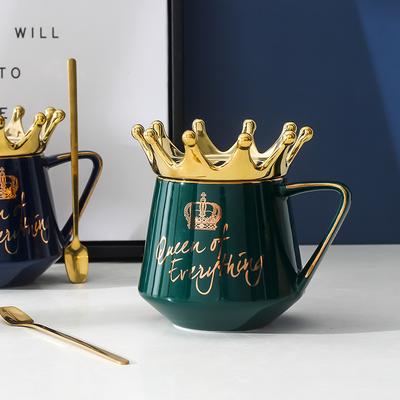 Creative Crown Ceramic Cup with Lid Coffee Cup Nordic Gold Pattern Couple Mug Big Belly Cup Souvenir