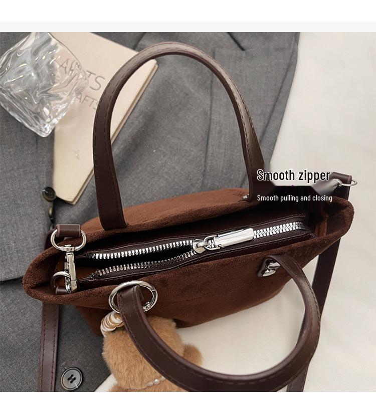 2025 High-End Retro Leopard Print Suede Handbag – Versatile Autumn/Winter Bucket Shoulder Bag for Women