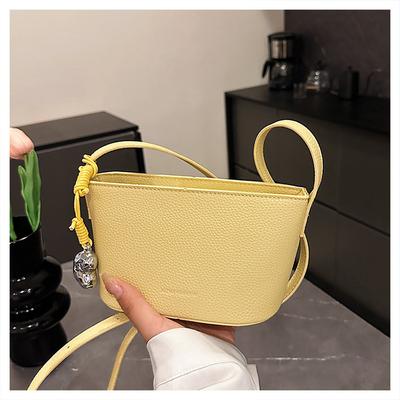 New Messenger Bag Fashionable Shoulder Bucket Bag Popular Temperament Women's Bag Personalized Versatile Summer Models