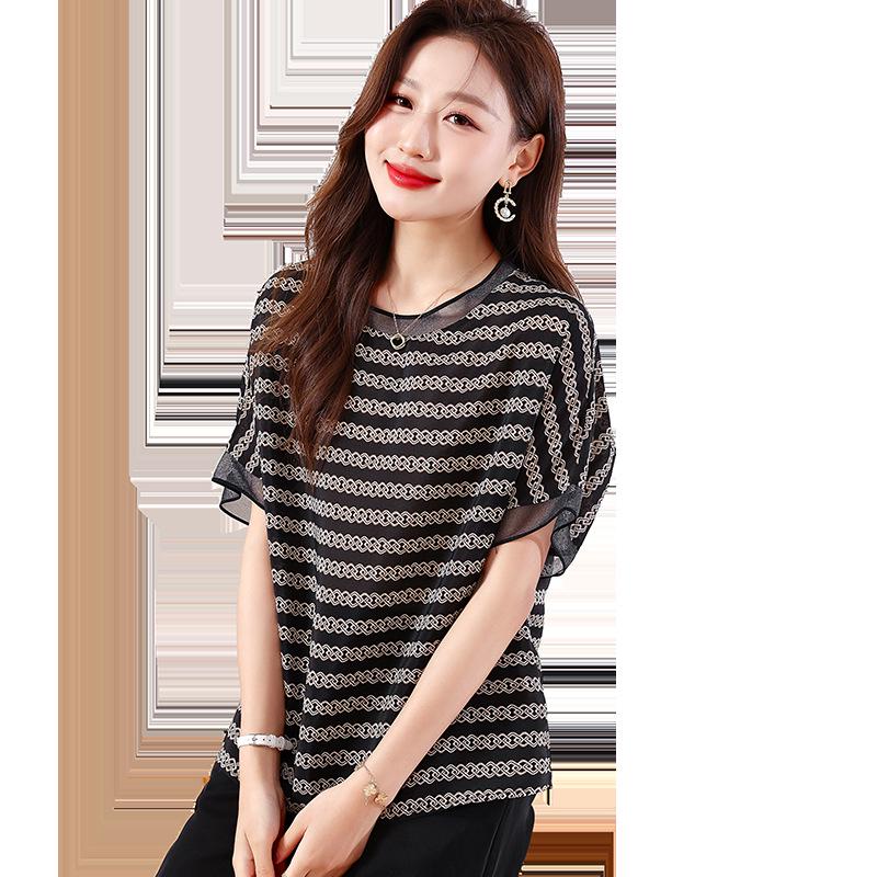 

Женская полосатая шелковая футболка с коротким рукавом большого размера - 2024 Летний модный топ для похудения XXL