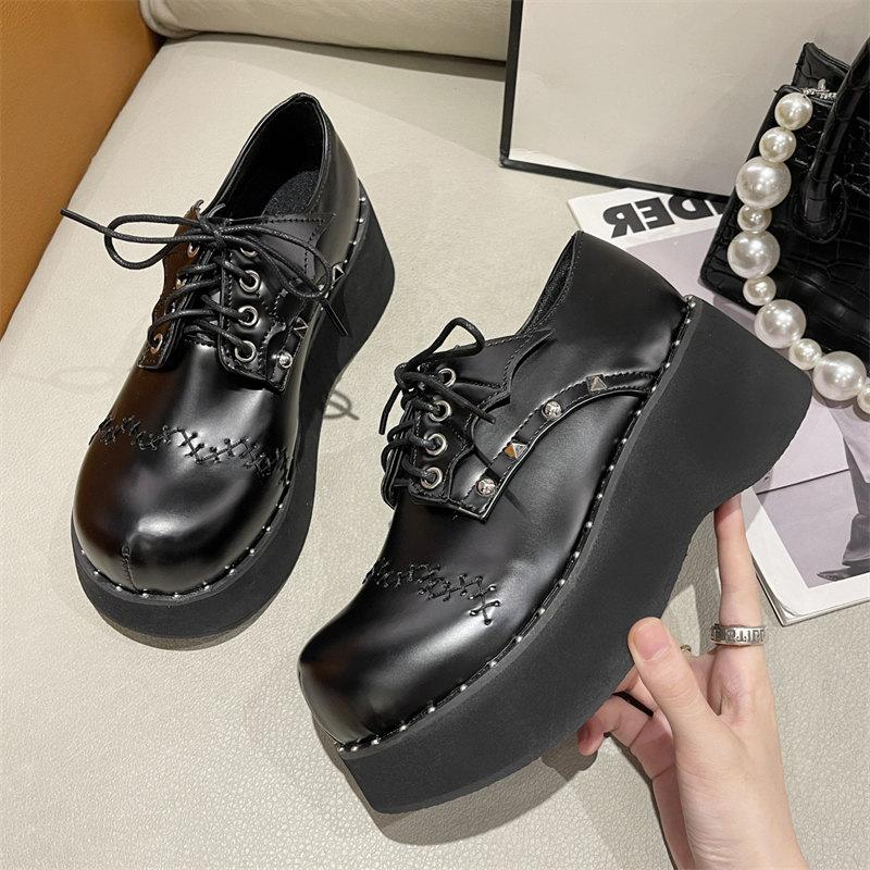 

Модные туфли на танкетке с высоким каблуком Y2k Lolita Shoes Женские новые туфли в стиле панк-готика Mary Janes с заклепками Женские туфли на танкетке с платформой для косплея JK uniform shoes 4.5