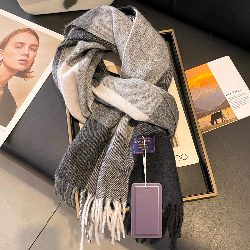 Classic Large Plaid Scarf For Men And Women Couples Korean Style Versatile Warm Neck Scarf Fashionable Gift