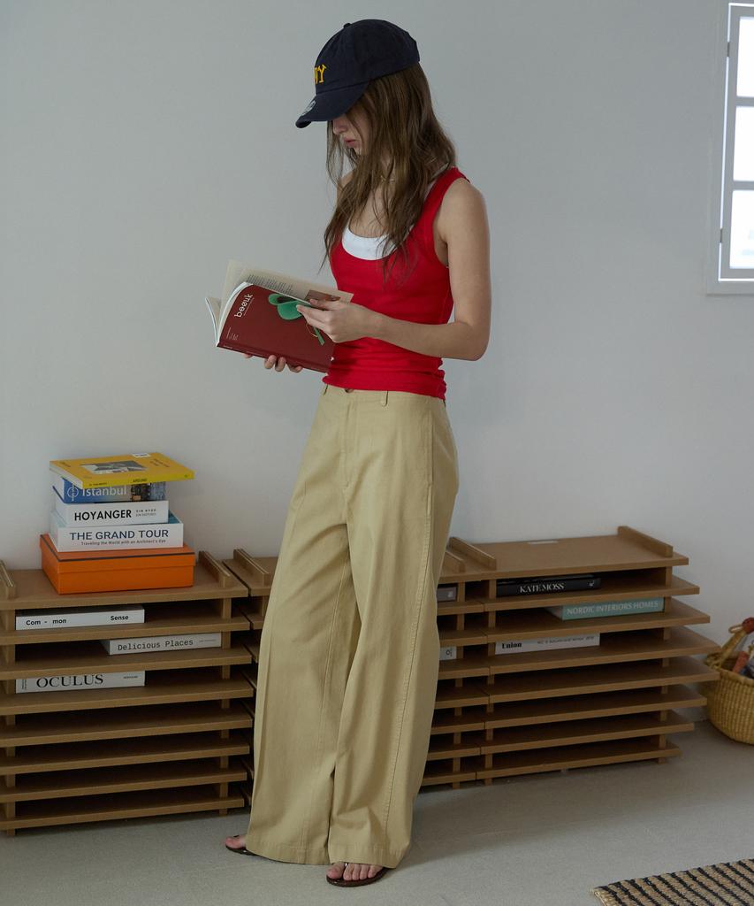 Opeundoeoseutyudio Basic Back Point Pants Beige