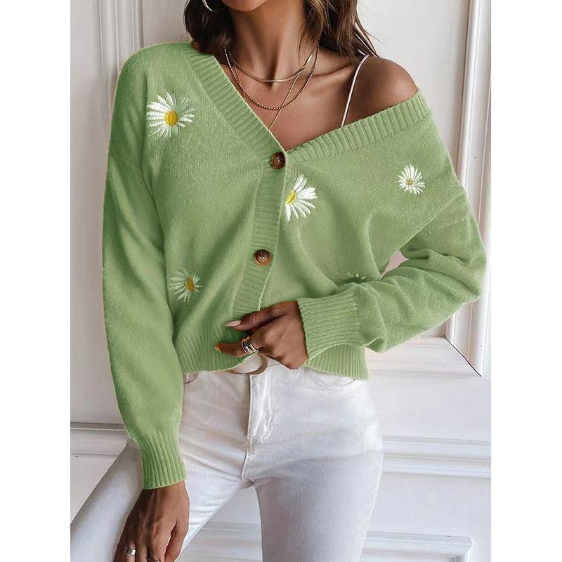

Fashion Wind New Arrival Loose Knitwear Small Chrysanthemum Embroidered V-neck Sweater V-Neck Knitted Sweater Light green XL