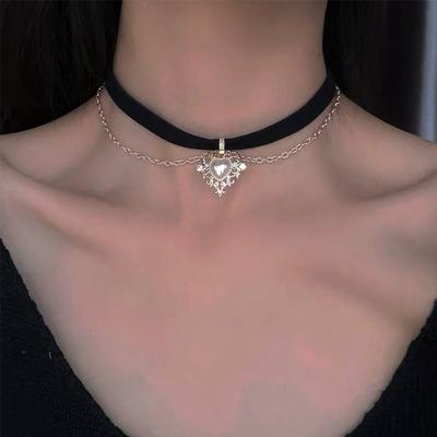Vintage Velvet Black Choker Love Heart Pendant Imitation Pearls Short Chain Necklace For Women Girls Gifts Party