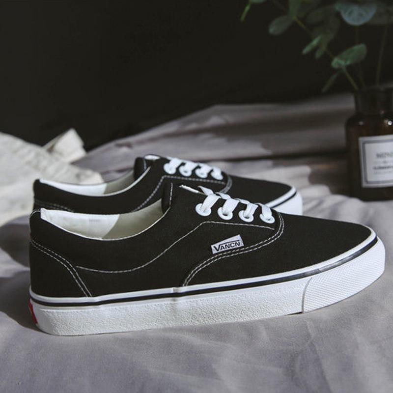 Scarpe da ginnastica da uomo estive Sandali canvas scarpe da basket  traspiranti scarpe da basket leggere antiurto scarpe sportive comode scarpe  da skate nere acquista in modo economico — spedizione gratuita, recensioni