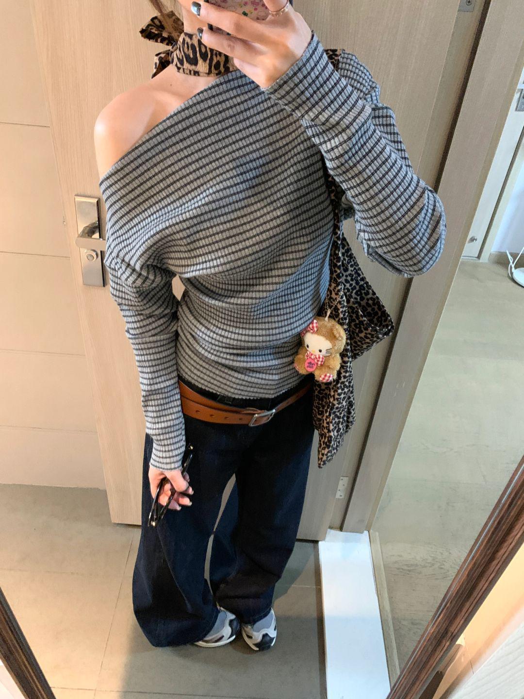 Korean Striped Off-Shoulder Spring Slimming Women s Long Sleeve Top M
