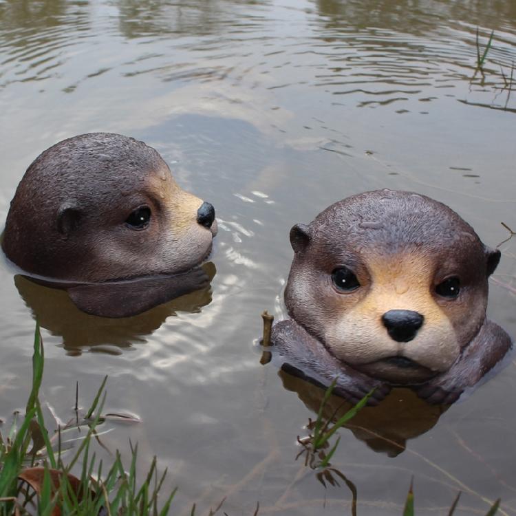 Floating Otters Decorations for Pond Yard Floating Pool Animal Otters Statue