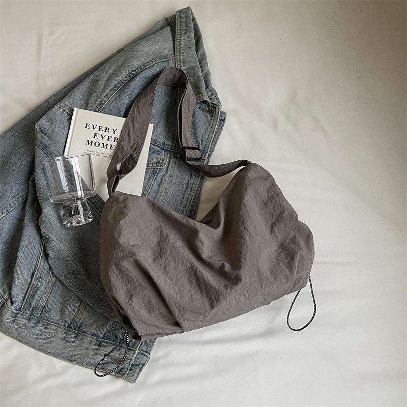 Solid Color Large-capacity Leisure Bag 2025 Summer New Foreign Style Shoulder Messenger Bag Going Out Travel Bag Fashion Backpack